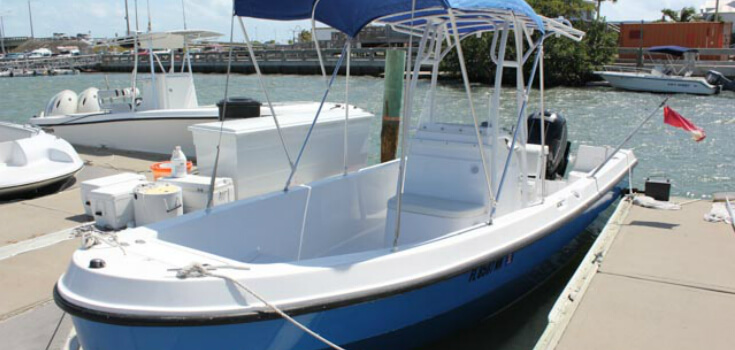 22 Foot Angler Center Console Boat Rental